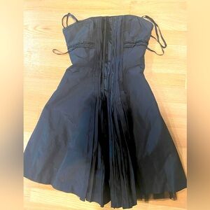 BCBGMaxAzria Black Strapless Pleated dress